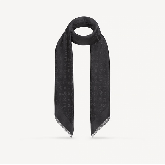 Louis Vuitton Monogram Shawl (charcoal grey) - Picture 3 of 6